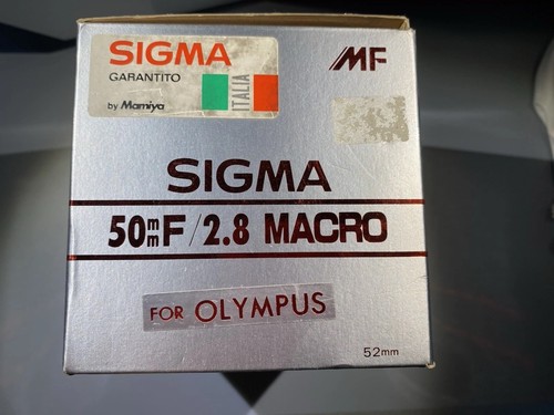 Sigma 50mm macro 1 - f/2.8,