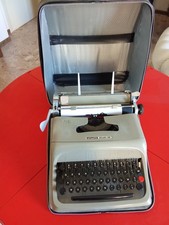 Macchina da scrivere Olivetti