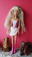 Bambola flora magic winx - flora,