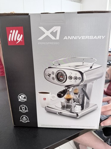Illy anniversary - illy,