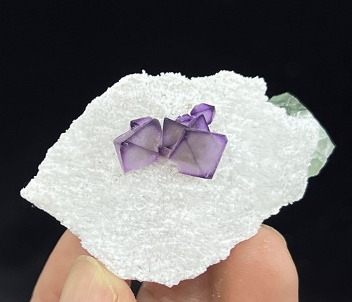 52mm 34g ottaedro fluorite - 34g,