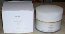 JAFRA Royal Jelly Body Complex