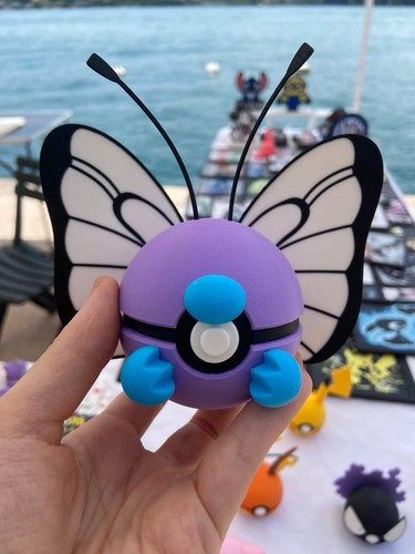 Pokeball butterfree pokemon - pokeball,