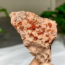 Vanadinite naturale 13G su