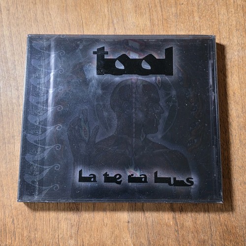 Tool lateralus album 2001 - tool,