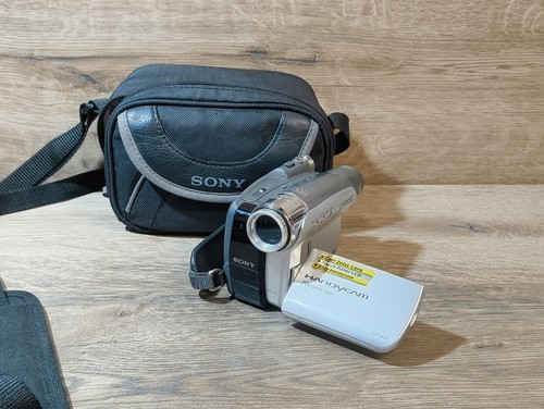 Sony handycam dcr hc24e - sony,