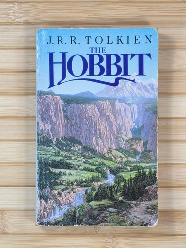 The hobbit r tolkien - j.r.r.,