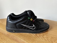 Nike Court scarpe da ginnastica tradizionali, nere, taglia UK 8