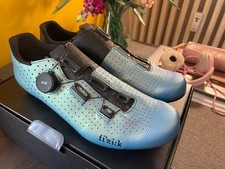 Fizik Tempo Decos Carbon 42 Iridescent/Nero + Solette Specialized BG SL