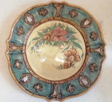Piatto in ceramica antico
