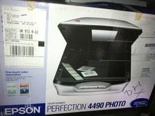 Epson Perfection 4490 FOTO scanner desktop 4800 dpi completo di scatola!