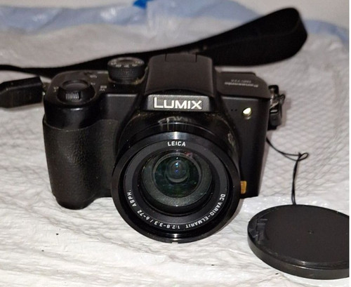 Una fotocamera digitale