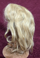 Grande antica parrucca bambola