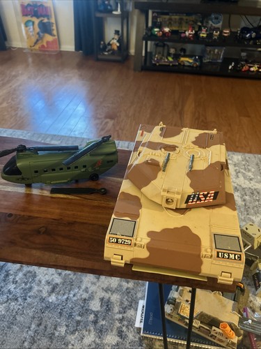Micro machines usmc carro - machines,