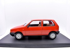 modellino auto Fiat uno rosso scala 1:24 modellismo statico da collezione nuovo