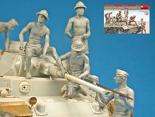German Tank Crew Afrika Korps Plastic Kit 1:35 Model MINIART