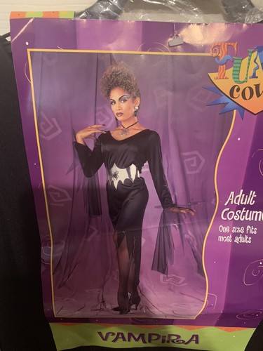 New disguise goth vampira - new,