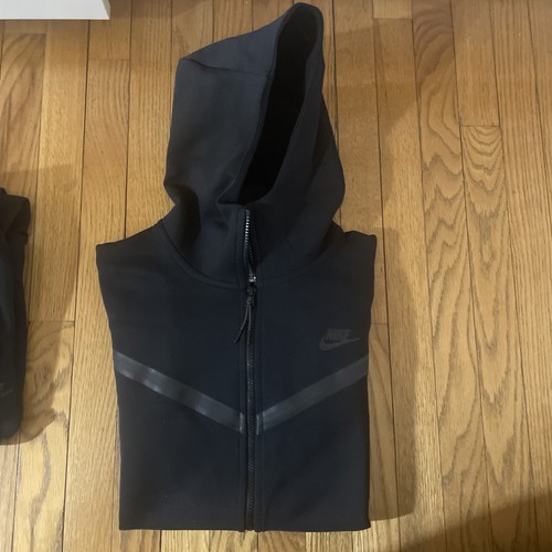 Nike tech fleece joggers - joggers, and