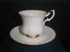 Royal Albert China Val D'Or