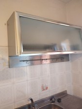 Pensile da cucina marca Effeti con  barra sottopensile porta utensili