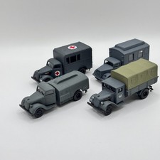 Lotto di 4 modellini di camion