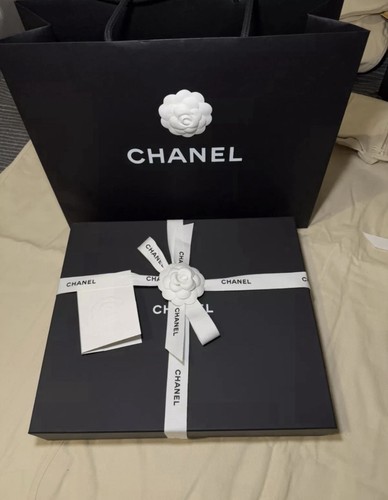 100 authentic chanel - chanel, gift