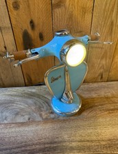 Lampada da tavolo scooter