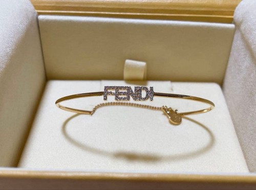 Fendi bracciale braccialetto - fendi,