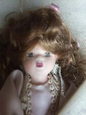 Bambolina  in porcellana biscuit- le bambole di Jago - vogue sposa - usato