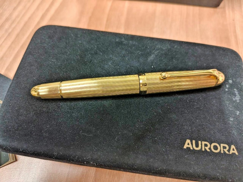 Aurora nos - ,