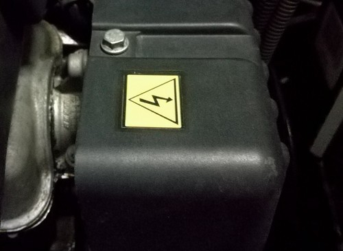 Adesivo colore giallo