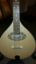 Mandolino di ottava, bouzouki