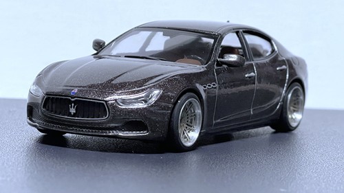 1 43 maserati ghibli - ★★1/43,