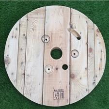 Tavolo in legno rustico