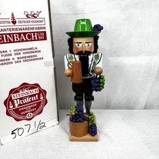 Schiaccianoci viticoltore