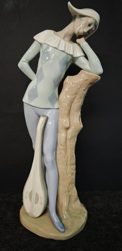 Nao lladró pierrot in - lladró,