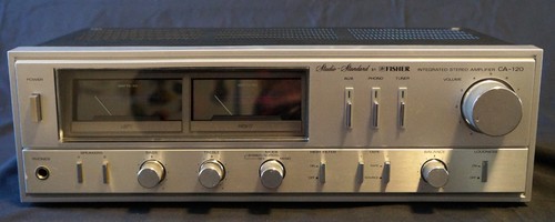 Amplificatore stereo integrato
