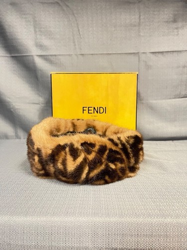 Fendi roma logo mink - roma,