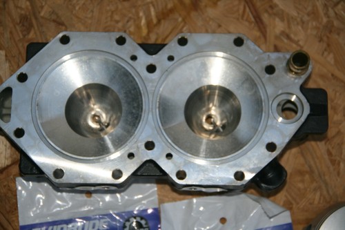 Johnson evinrude culasse - ,