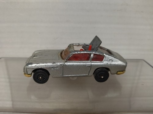 Aston martin db6 james - aston, bond