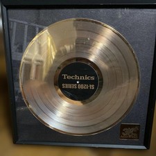 Riduzione prezzo finale Technics SL-1200 serie 35° anniversario disco oro