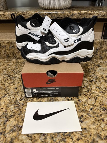 Nike air turf - turf, shark