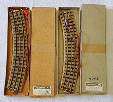 Marklin 5003. Binario curvo di alimentazione, 3 rotaie. 2 pezzi. Orig anni '50.