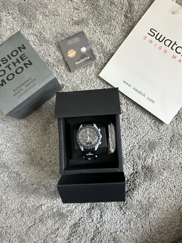 Swatch mission the moon - mission, to