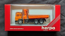 Herpa 141758 Iveco Turbostar Rimorchio ribaltabile con gru di carico 3a, arancione, confezione originale
