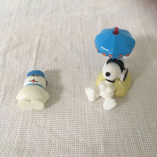 Snoopy peanuts figure - snoopy,