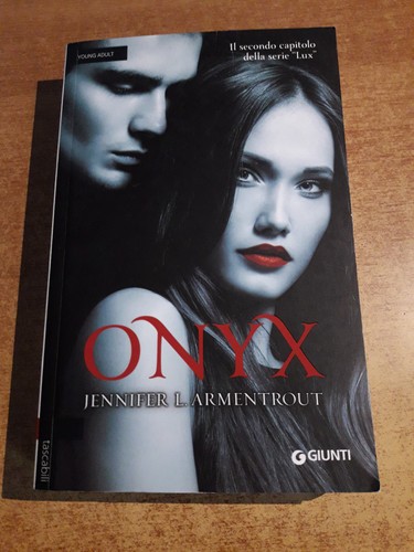 Jennifer armentrout onyx - l.,