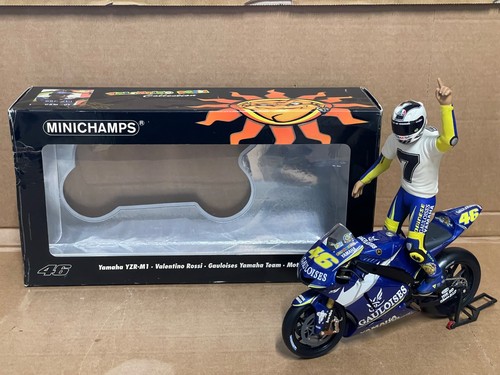 Minichamps rossi yamaha - rossi,