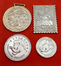 WALT DISNEY GADGET E MONETE TOPOLINIA , PAPEROPOLI LOTTO 4 PEZZI