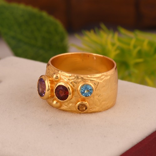 Anello con pietre - , preziose